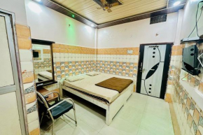SPOT ON Satguru Lodge